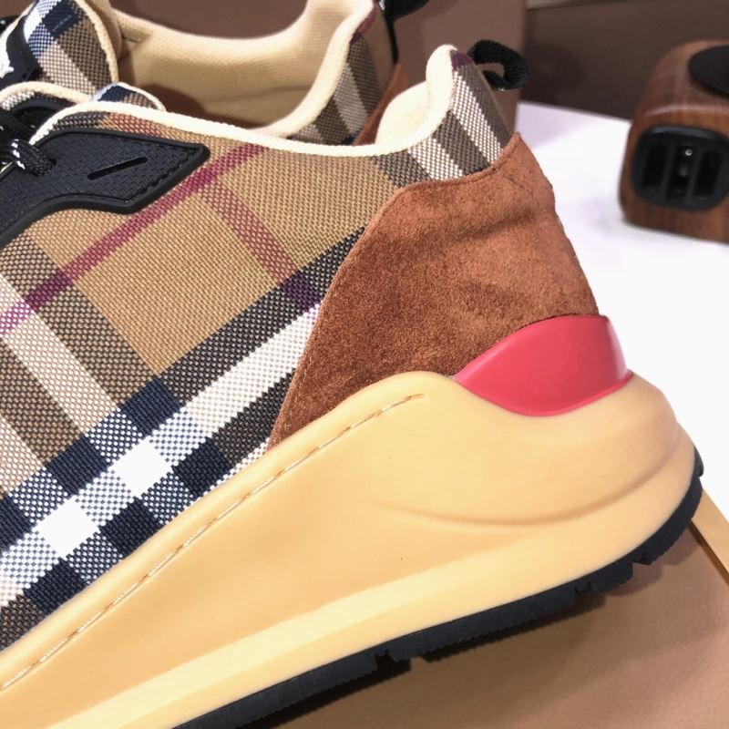 Burberry Low Shoes